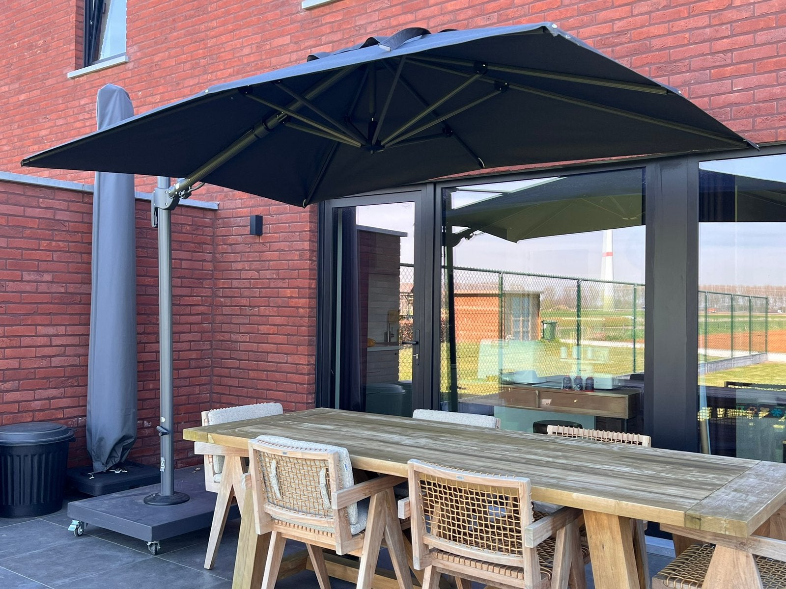 Parasol, Ophalen, Zo goed als nieuw