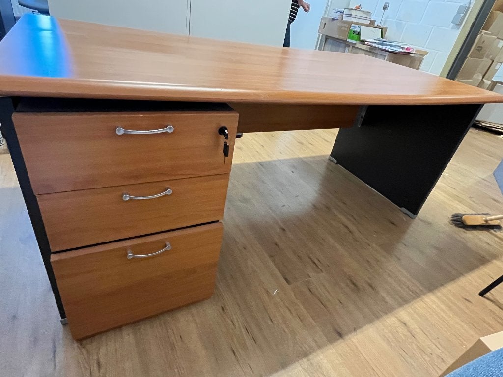 Bureau, Maison & Meubles, Bureaux, Bureau d'ordinateur, Classique, Enlèvement, Utilisé