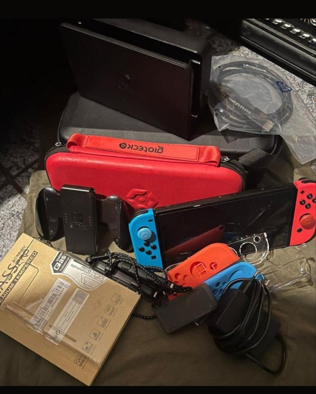 Nintendo switch oled, 2 spelers, Ophalen, Zo goed als nieuw, Vanaf 7 jaar