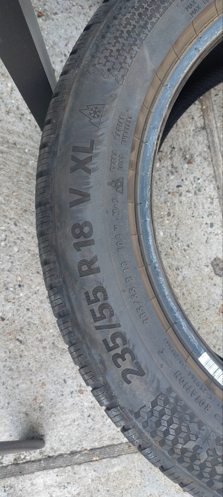 Pneus hiver continental 235/55/r18, Autos : Pièces & Accessoires