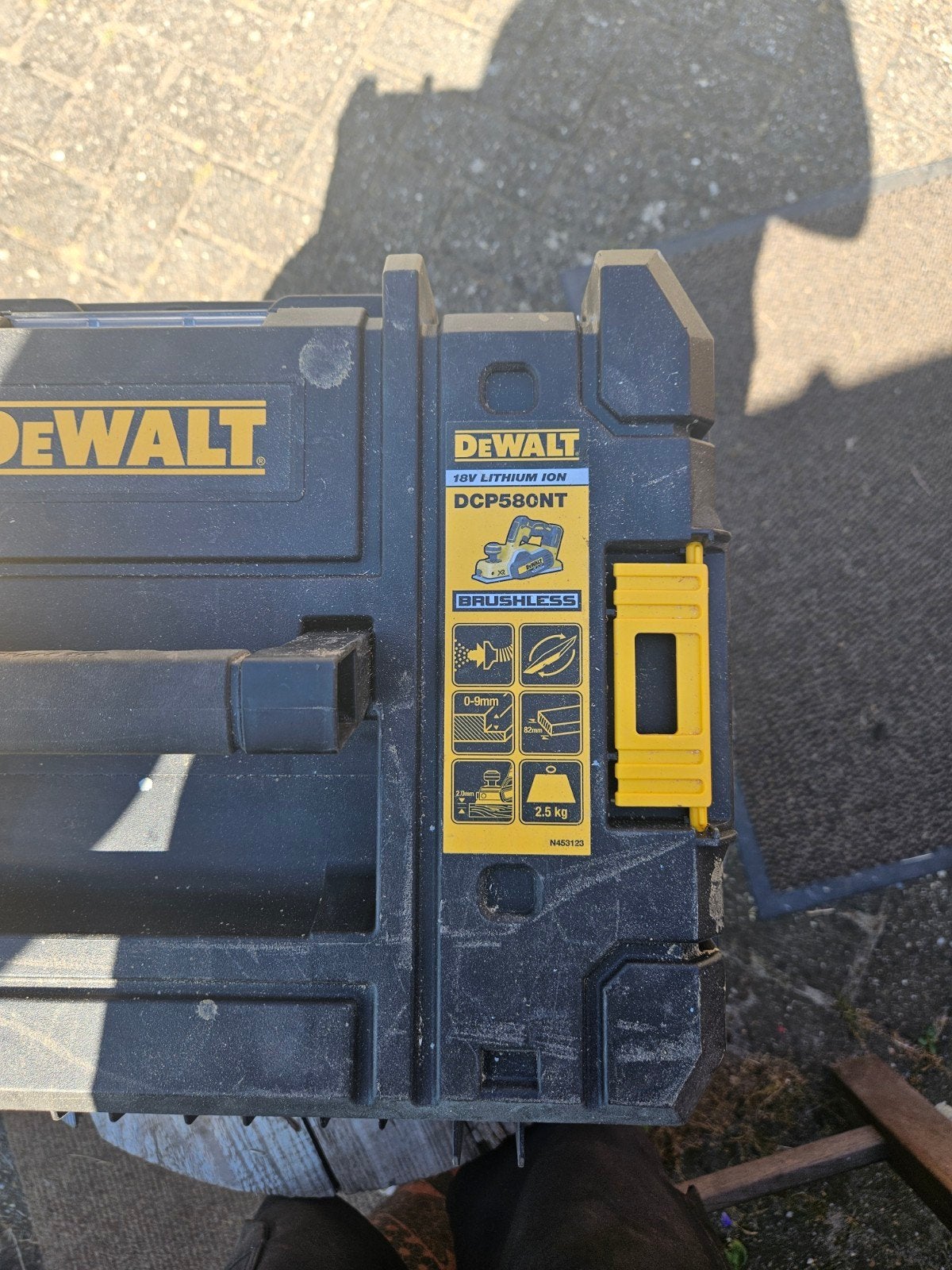raboteuse à main Dewalt DCP580NT, Bricolage & Construction, Outillage | Pièces de machine & Accessoires, Comme neuf, Enlèvement