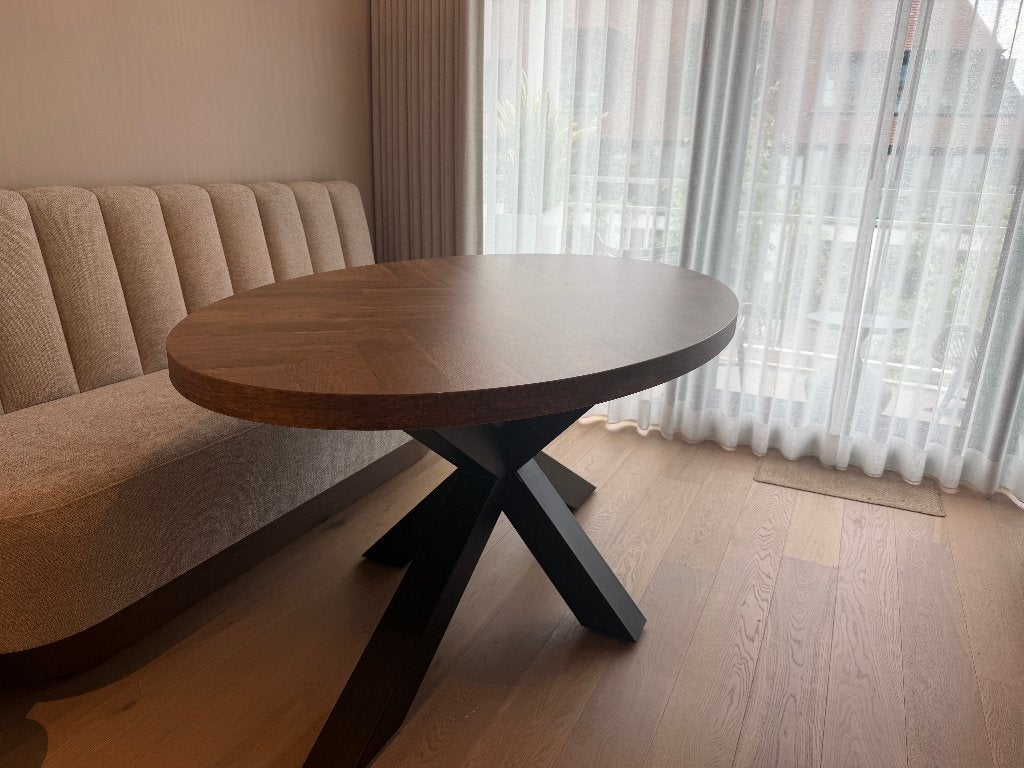 Eettafel met spinpoot, Ophalen, 50 tot 100 cm, Zo goed als nieuw, 150 tot 200 cm
