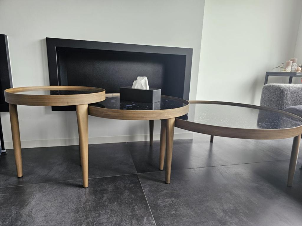 Set de tables de salon, en tres bonne etat et tjrs bien entr, Ophalen