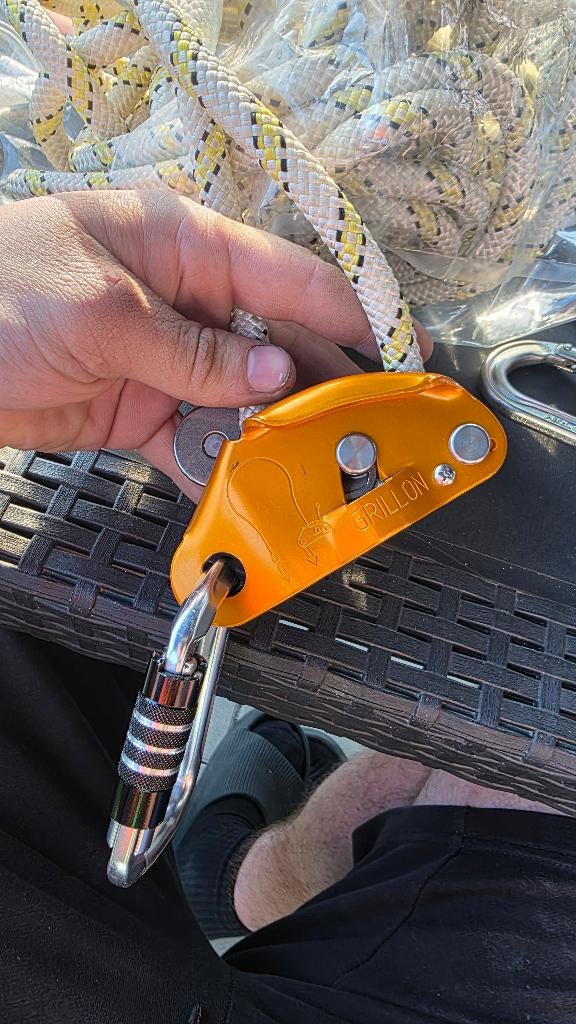 Petzl, Enlèvement