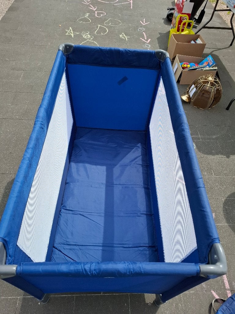 Reisbed kind inclusief matras en hoeslaken aerosleep, Ophalen, Gebruikt, Matras