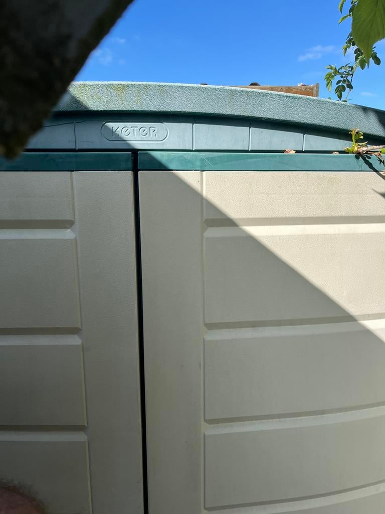 Pvc  tuinhuisje, Ophalen, Zo goed als nieuw