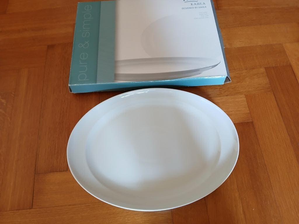 plat ovale 36 cm X 26.5 cm blanc Kahla neuf dans sa boîte, Maison & Meubles, Enlèvement ou Envoi, Neuf, Céramique, Autres types