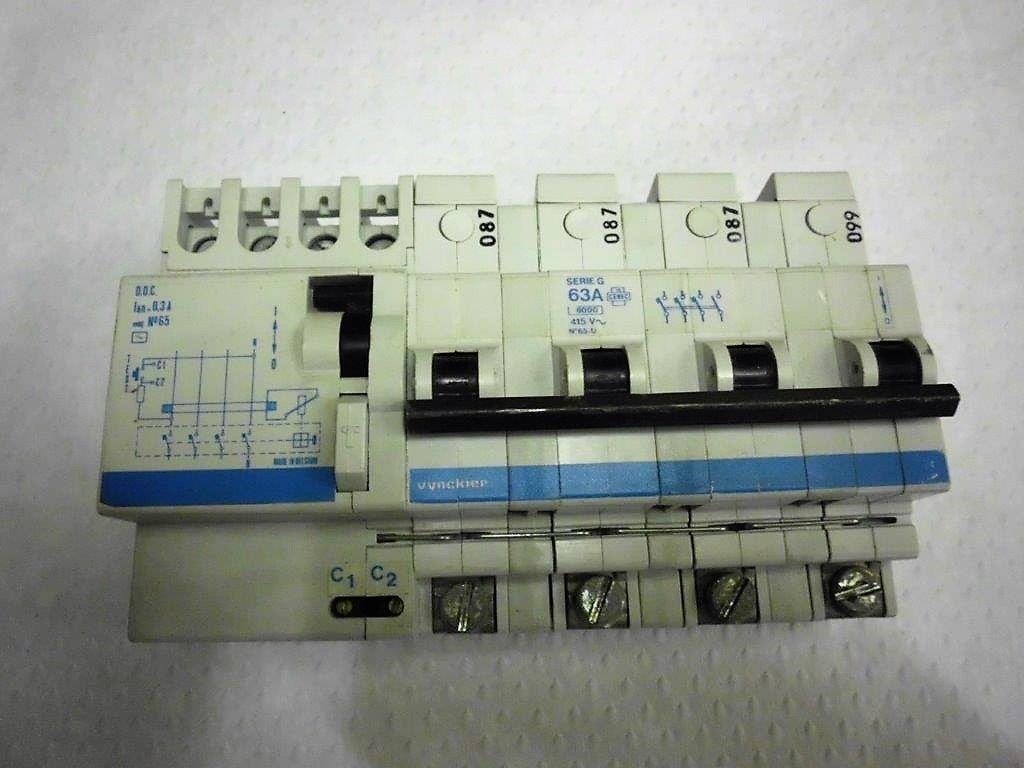 Differentiaalschakelaars, Doe-het-zelf en Bouw, Elektriciteit en Kabels, Gebruikt, Overige typen, Overige merken, Ophalen of Verzenden