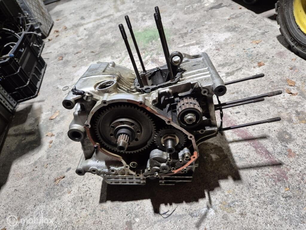 Motorblok onderblok ST2 944 SS Supersport Monster 900, Gebruikt, Factorystore.service@ducati.com, Ophalen of Verzenden, Via Antonio Cavalieri Ducati, 74/5, 74/6, 40132 Bologna BO