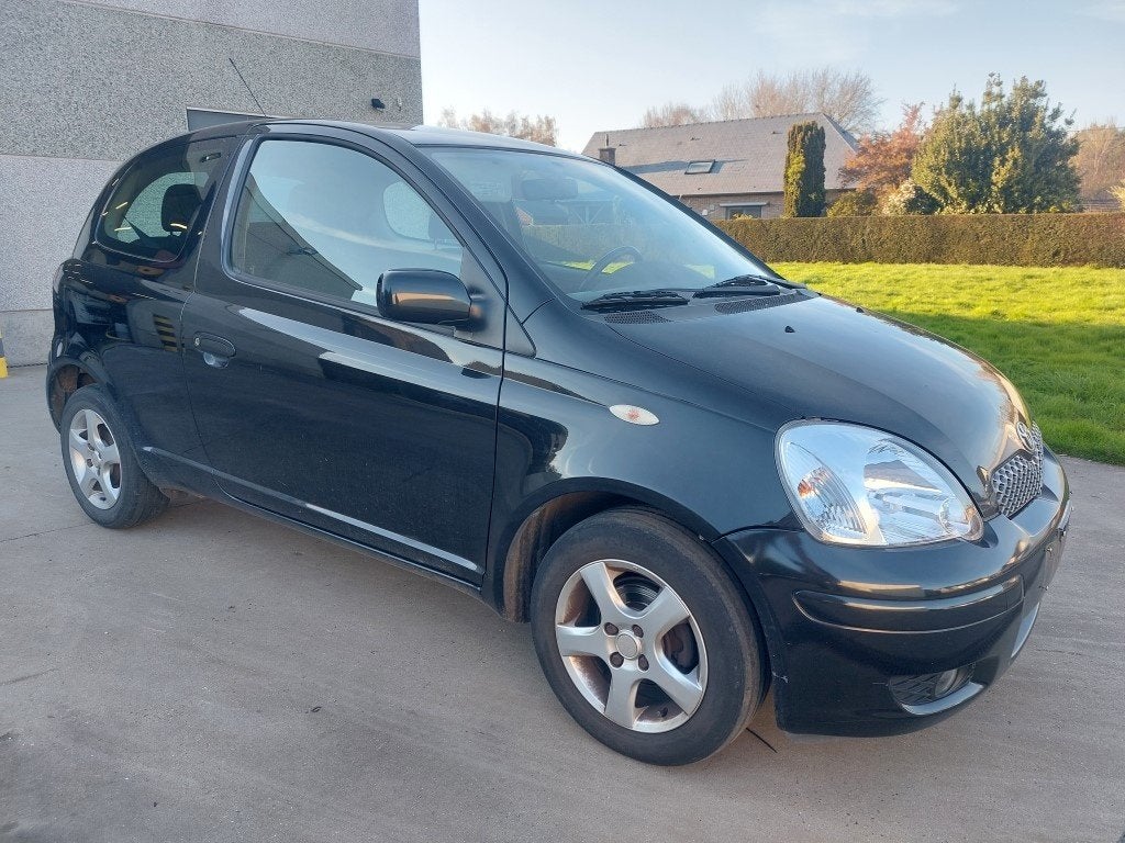 Toyota Yaris 1298cc à essence  EXPORTATION , Autos, 1298 cm³, Entreprise, Boîte manuelle, Tissu