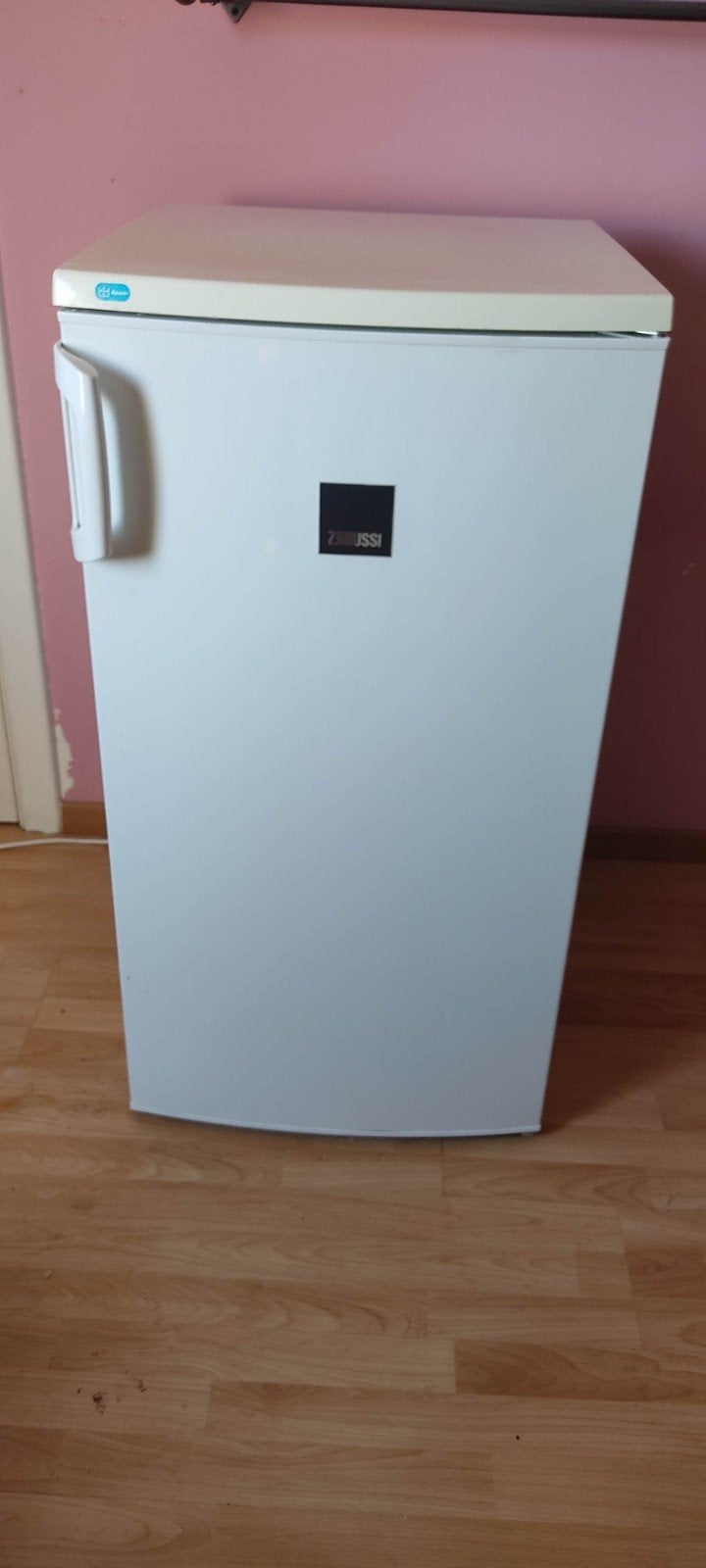 Frigo Zanussi 200 CI Classe A+ 1,05m, Electroménager, Classe énergétique A ou plus économe, 85 à 120 cm, Sans bac à congélation