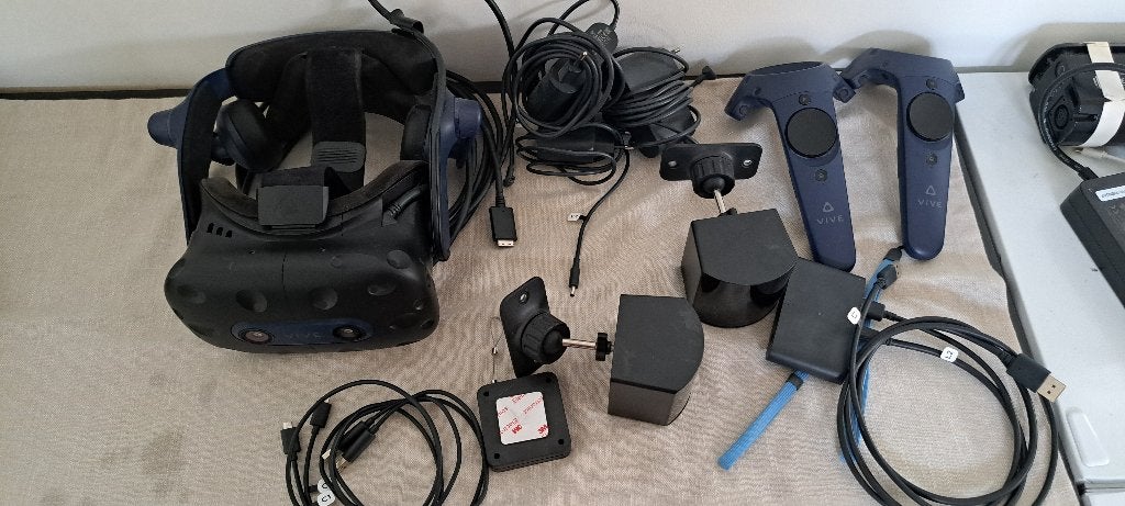 HTC Vive Pro 2, Enlèvement, Comme neuf, Lunettes VR, PC