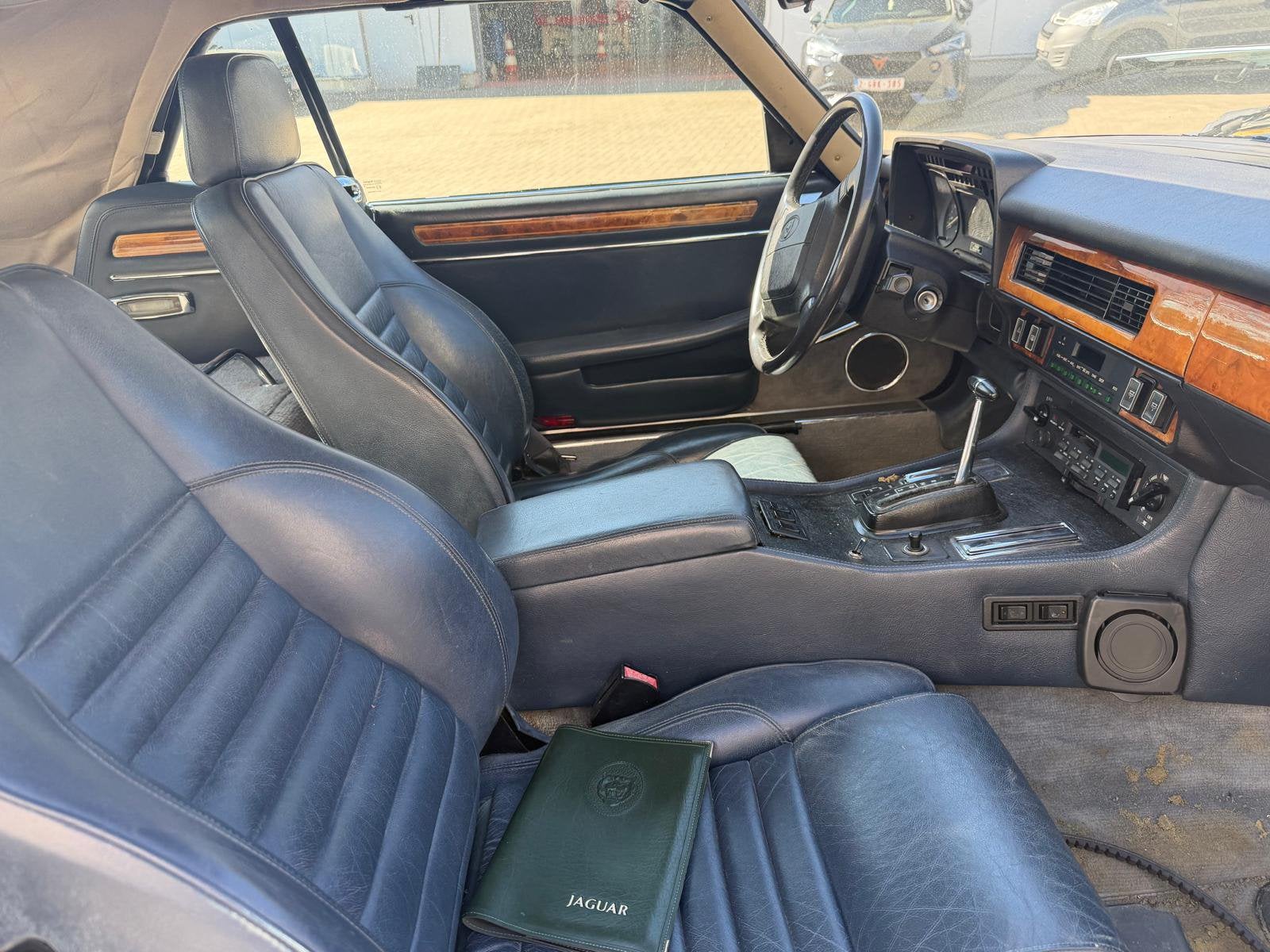 Jaguar xjs 12 cilinder beschadigd, foto 5