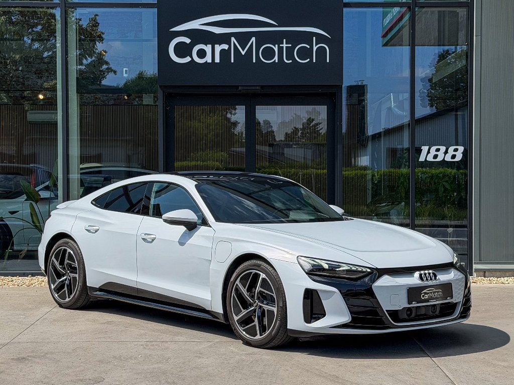 Audi E-Tron GT Quattro - PANO | CAMERA | CC | KEYLESS, Auto's, Audi, Automaat, Zilver of Grijs, Lane Keeping Assist, 0 g/km