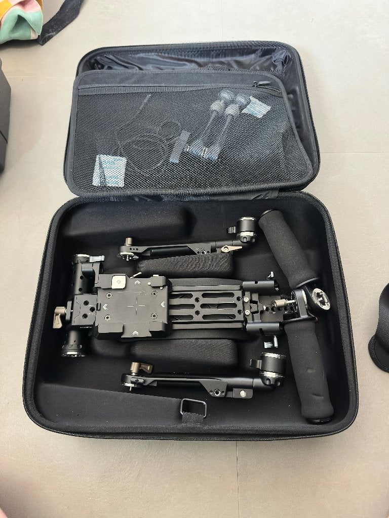 Tilta Lightweight Shoulder Rig TA-LSR + koffer, Overige merken, Camera rig/cage, Ophalen of Verzenden, Zo goed als nieuw