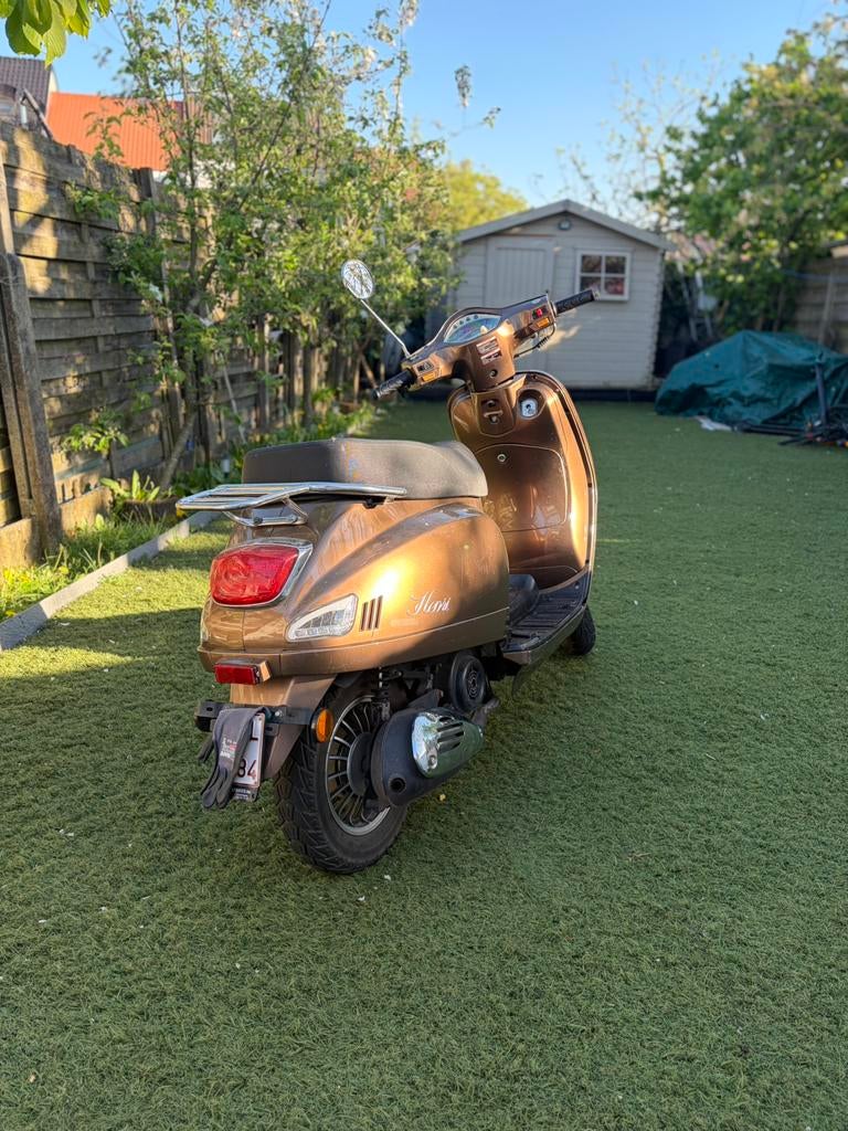Venesi Henri, A klasse, Fietsen en Brommers, Scooters | Overige merken, Ophalen of Verzenden, Zo goed als nieuw, Benzine