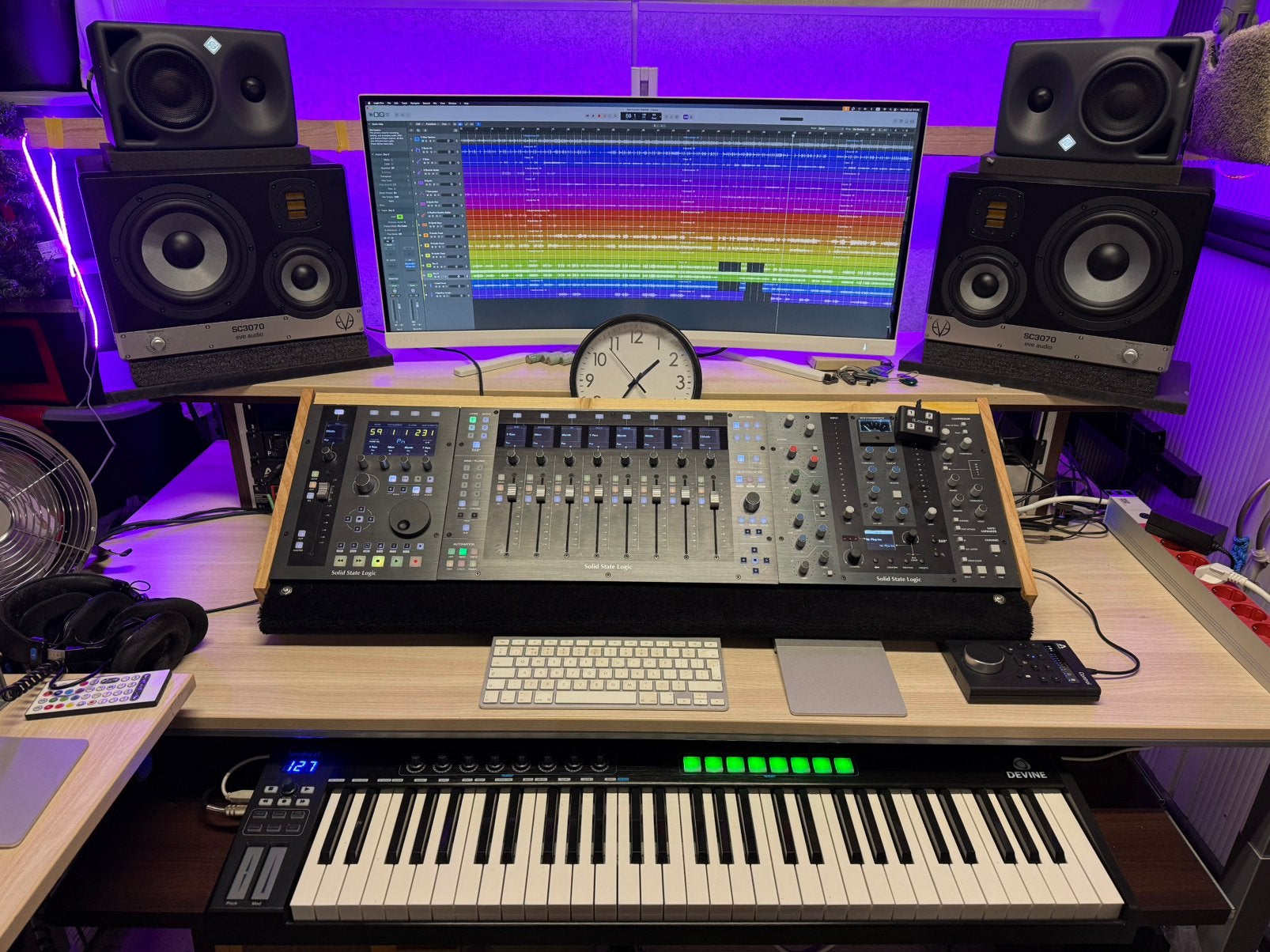 Eve Audio SC3070 Pro 3-weg Studiomonitoren - Nieuwstaat, Studiomonitor, Zo goed als nieuw, Ophalen, 150 watt of meer