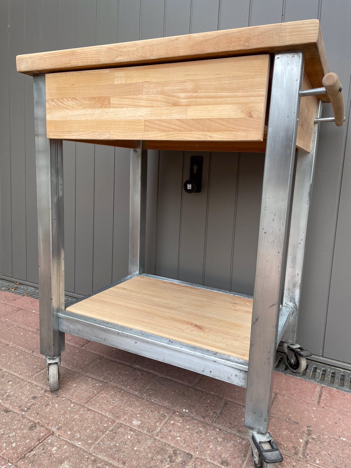 Table d'appoint pour barbecue ou cuisine extérieure., Jardin & Terrasse, Enlèvement, Comme neuf