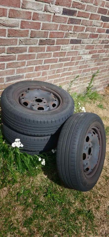4 wielen met banden van een Volkswagen Polo uit 2012 60 €, Auto-onderdelen, Ophalen, 14 inch, Banden en Velgen, Winterbanden