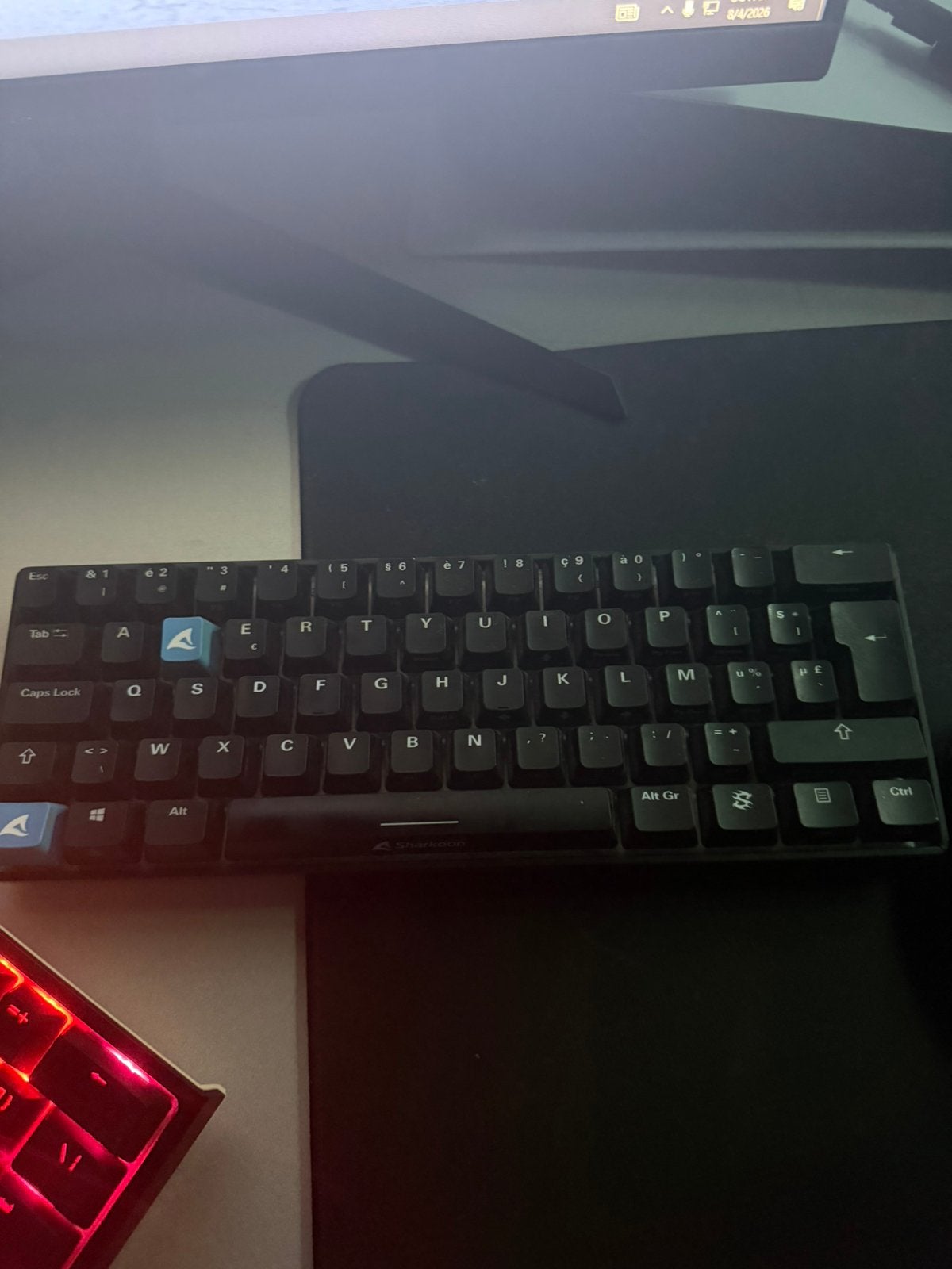 Clavier de jeu Sharkoon, Informatique & Logiciels, Clavier gamer, Azerty, Comme neuf, Filaire