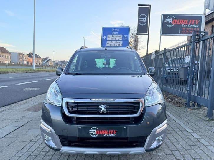 Peugeot Partner Tepee 2018 1.2benzine 100dkm Pdc Led Navi, Voorwielaandrijving, Monovolume, Euro 6, Bedrijf