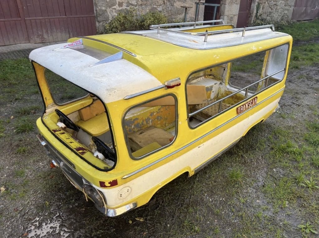 Carrousel Bus Vintage, Enlèvement