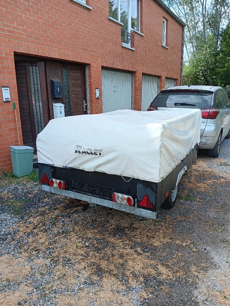 Caravane pliante RACLET 4 personnes, Trigano, Jusqu'à 4 m, Jusqu'à 500 kg, 2 lits séparés