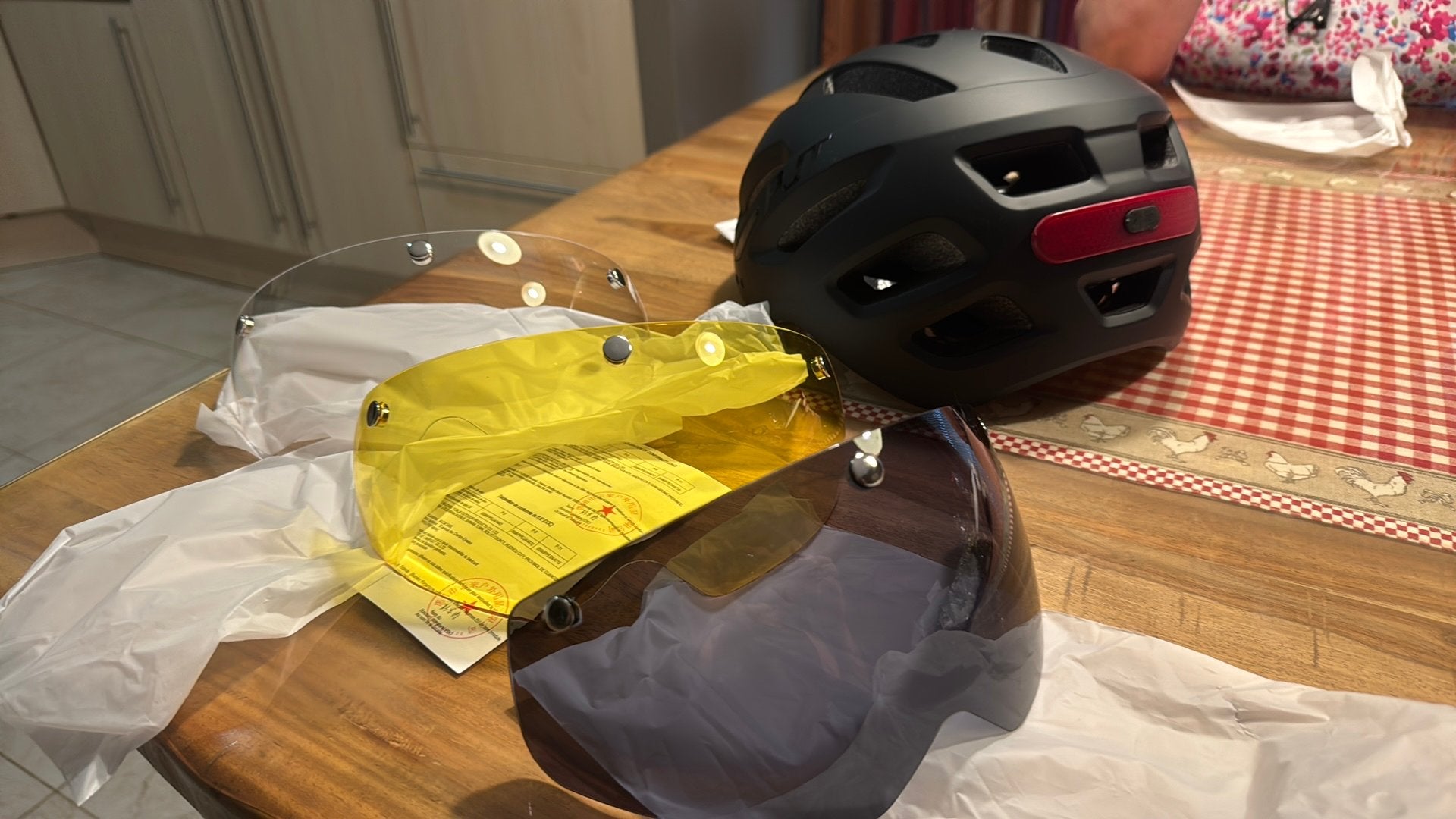 Fiets helm met LED + 3 brillen, Ophalen