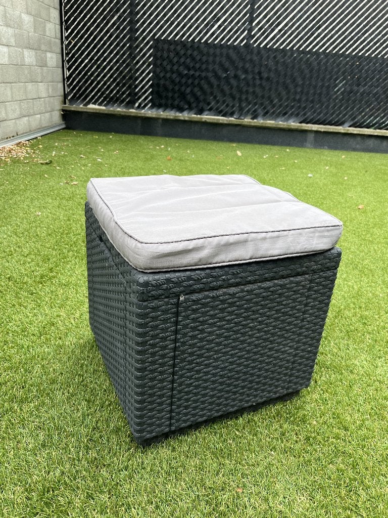 Tuinpoef (Allibert) met opbergvak – 40 x 40 cm, Ophalen, Gebruikt, Kunststof
