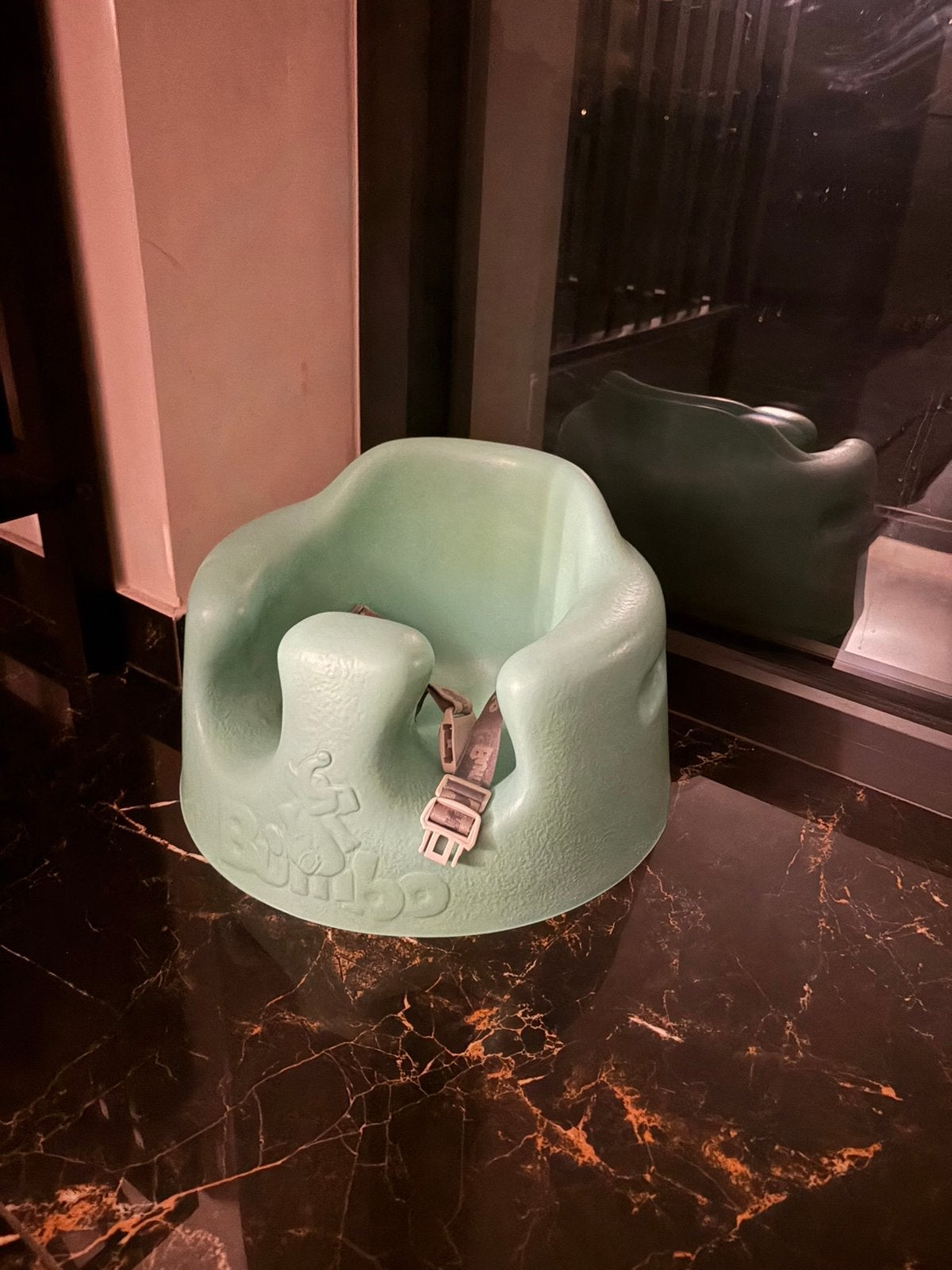 Bumbo zitje , baby stoel, baby zit, Ophalen, Zo goed als nieuw