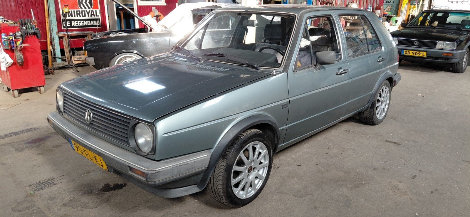 Golf2 Carat 1.8 5bak, bon état, rare, apk jusqu'au 5 2028, Vitres électriques, Achat, Boîte manuelle, 5 portes