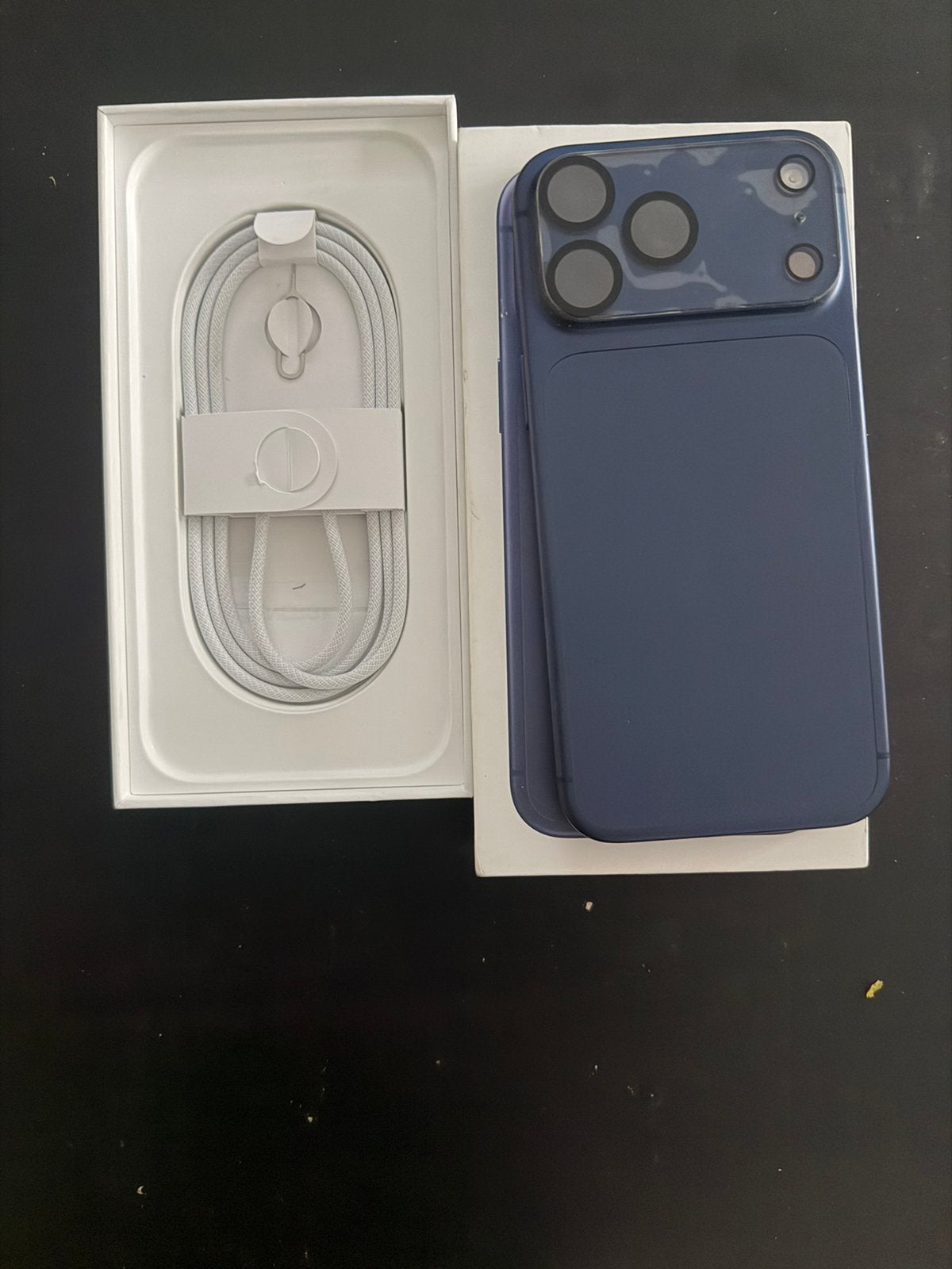 iPhone 17 pro max neufs, Télécoms, Comme neuf, Enlèvement, Sans abonnement, Sans simlock