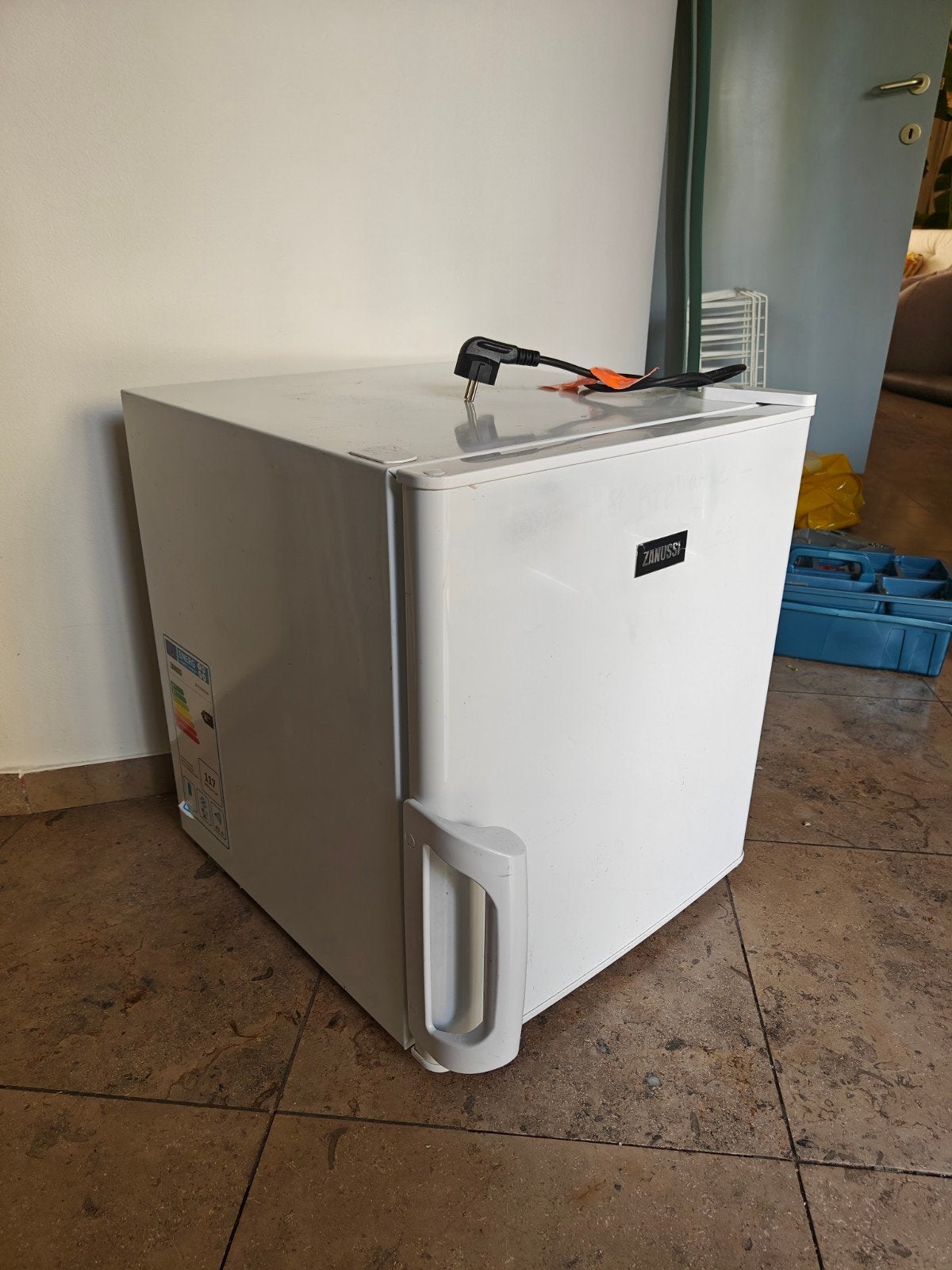 Kleine diepvries Zanussi, Ophalen, Gebruikt, Minder dan 85 cm, Minder dan 60 cm