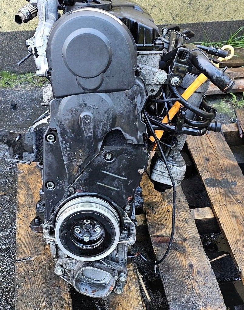 Moteur AVF Complet AUDI SUPERB VW A6 PASSAT A4 SKODA, Envoi, Utilisé, Daihatsu