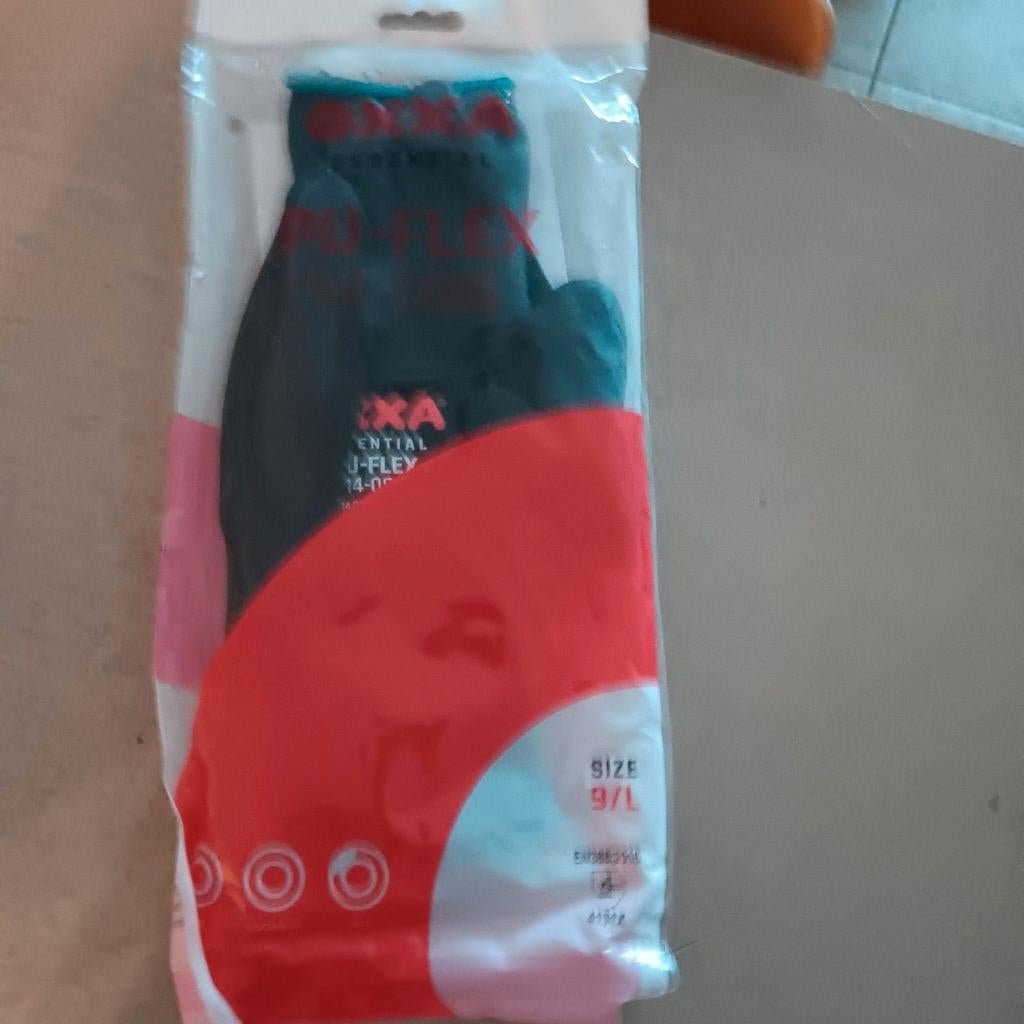 Werkhandschoenen met wol, Ophalen