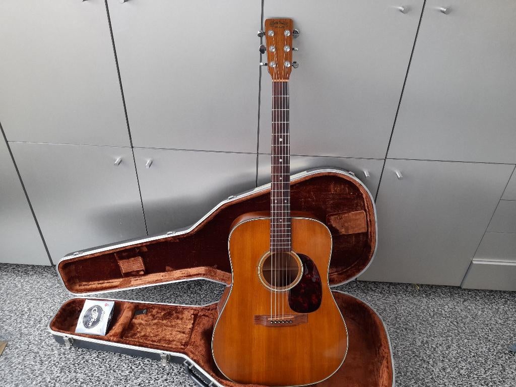 MARTIN GUITARS D-18/OM-18/D-19  /VINTAGE  /AUTHENTIC, Ophalen of Verzenden, Zo goed als nieuw, Western- of Steelstringgitaar, Met koffer
