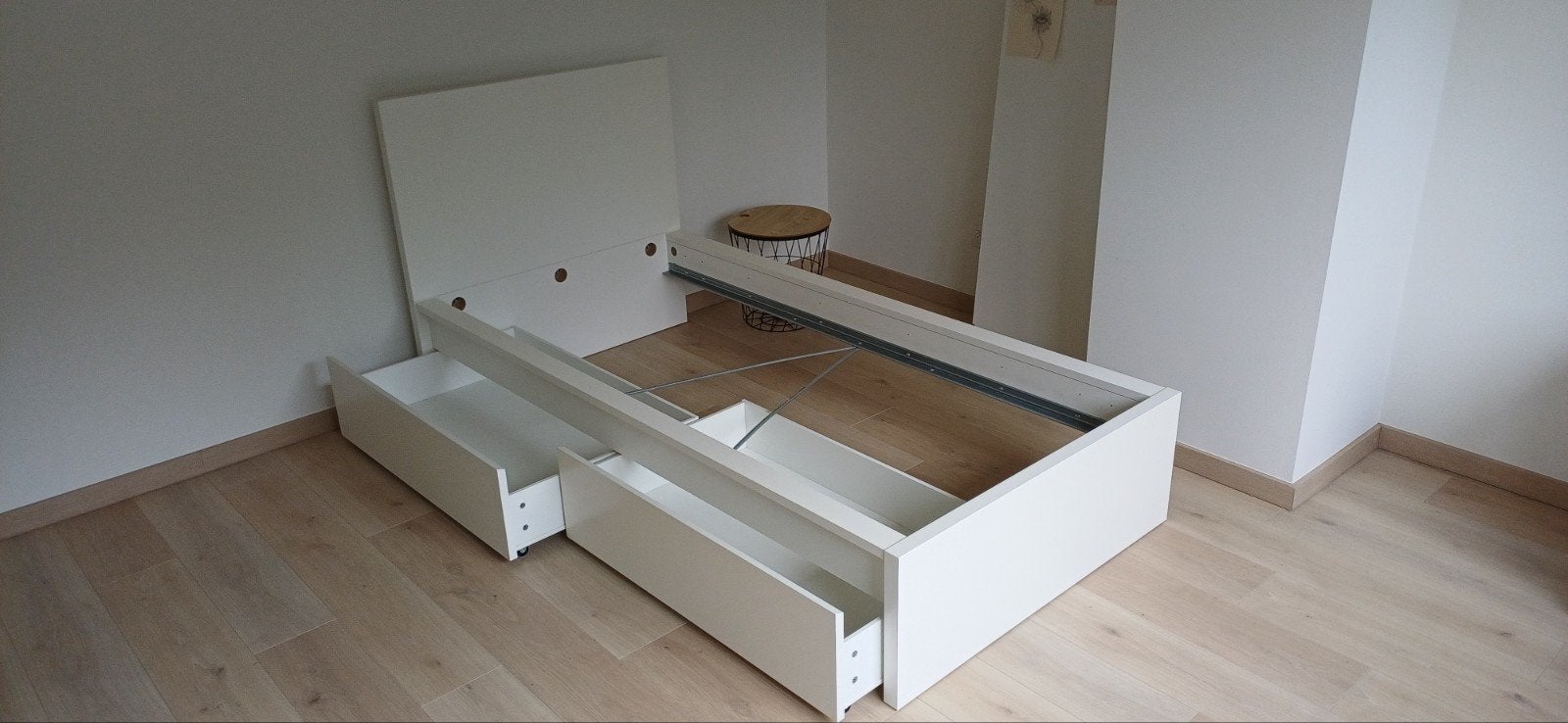 IKEA bed MALM 90x200 + lades, Ophalen, Zo goed als nieuw