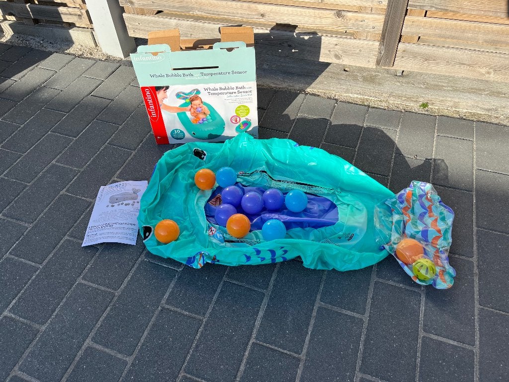 Infantino inflatable whale bubble bath, Jardin & Terrasse, Piscine gonflable, Enlèvement ou Envoi, Comme neuf, Ovale