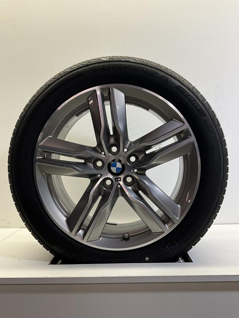 18’’BMW X1 F48 X2 F39 VELGEN ZOMERBANDEN ORIG TPMS STYLE 570, Auto-onderdelen, 18 inch, Gebruikt, -, -