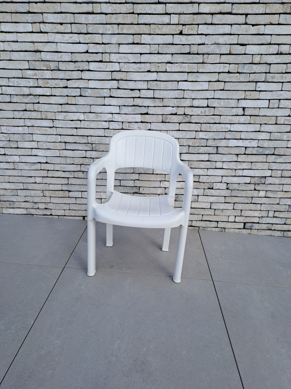 Tuinstoel met armleuning, Ophalen, Gebruikt, Plastic, Stapelbaar