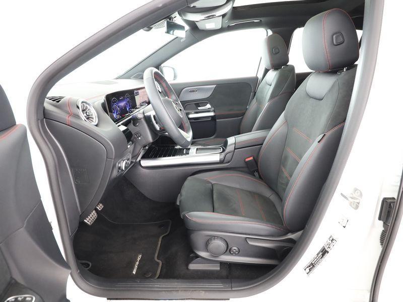 Mercedes-Benz EQA-Klasse 300 4MATIC AMG Line | Panoramisch D, Automaat, Wit, 5 zetels, 2110 kg