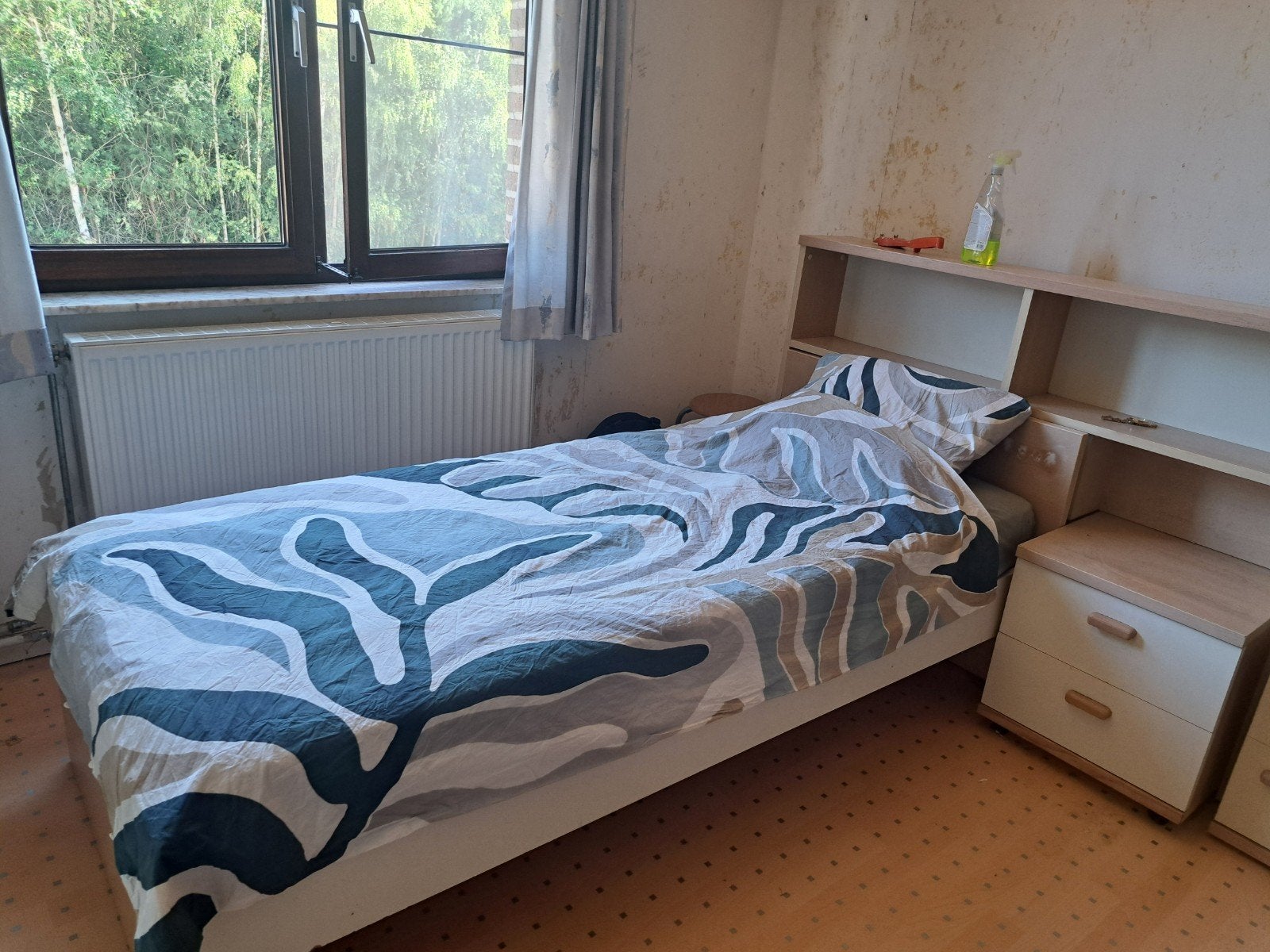 slaapkamer bed en rek en nachtkast op maat, Maison & Meubles, Chambre à coucher | Chambres à coucher complètes, Enlèvement, Utilisé