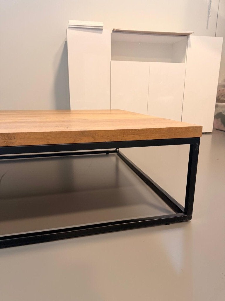 Industriële salontafel hout met zwart metalen frame, Huis en Inrichting, Ophalen, Gebruikt, Eikenhout