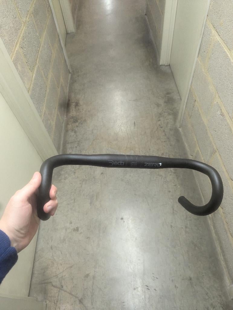 Racefiets sturen DEDA & Triban 40/40/42 cm, Ophalen, Zo goed als nieuw, Stuur, Triban
