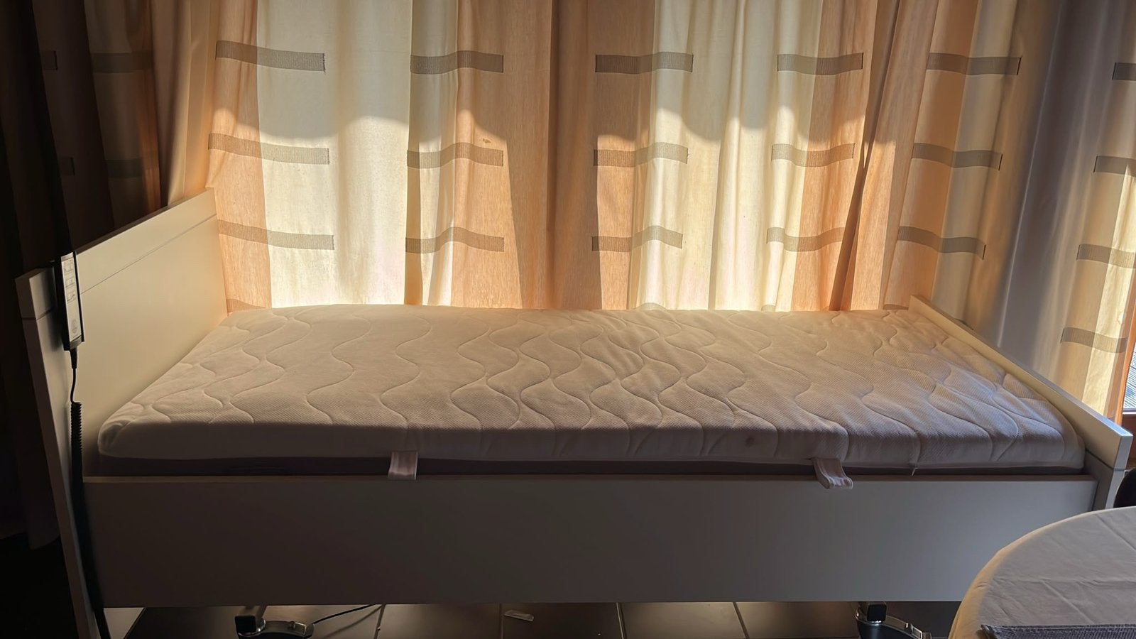 Zorgbed Vermeiren, Ophalen, Verstelbaar, 90 cm, Eenpersoons