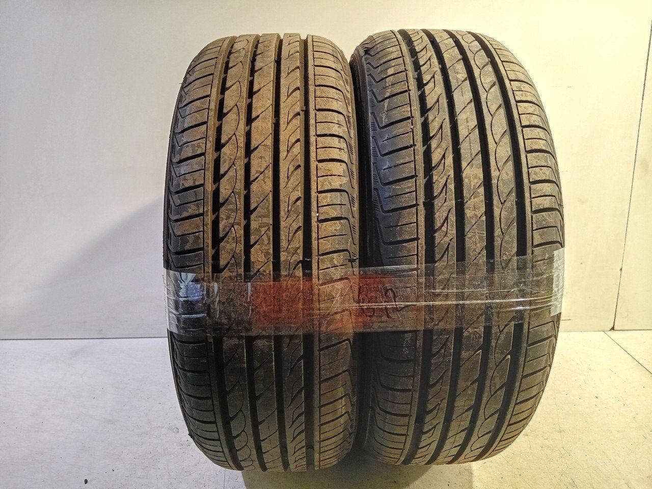 Bandenset 2 stuks Zomer 195 60 R15, Auto-onderdelen, Onderdelen@venauto.nl, Van der Ven Autorecycling B.V., Gebruikt, 15 inch
