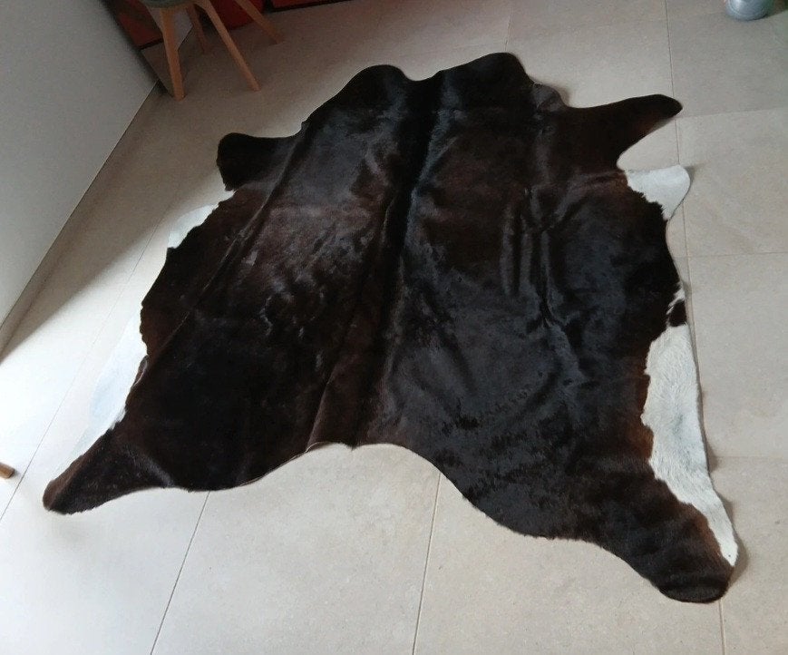 Peau de vache naturelle cuir véritable environ 3,6m2, Maison & Meubles, Ameublement | Tapis & Moquettes, Noir, Comme neuf, Autres formes