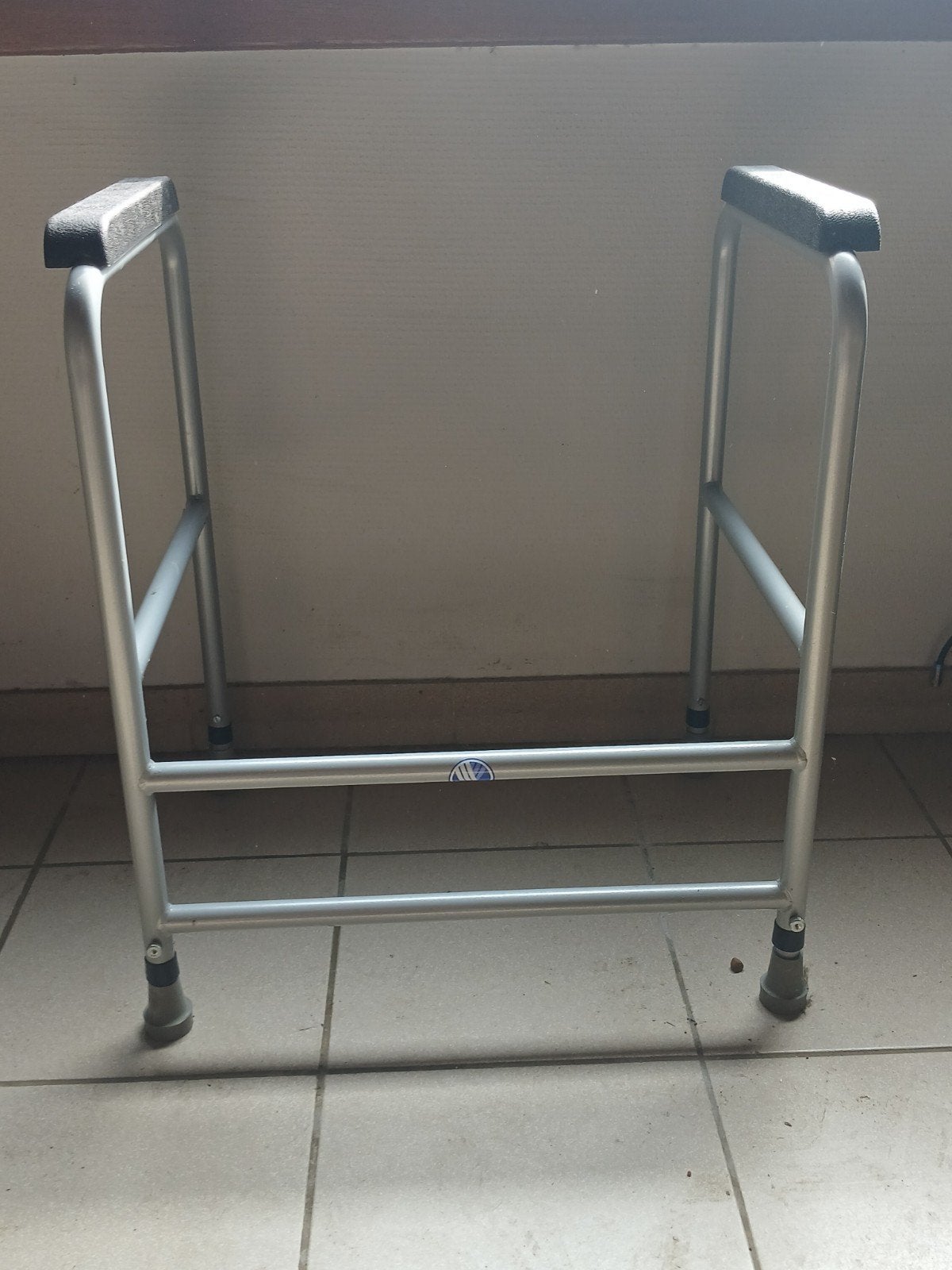 Toilet steuner, Ophalen