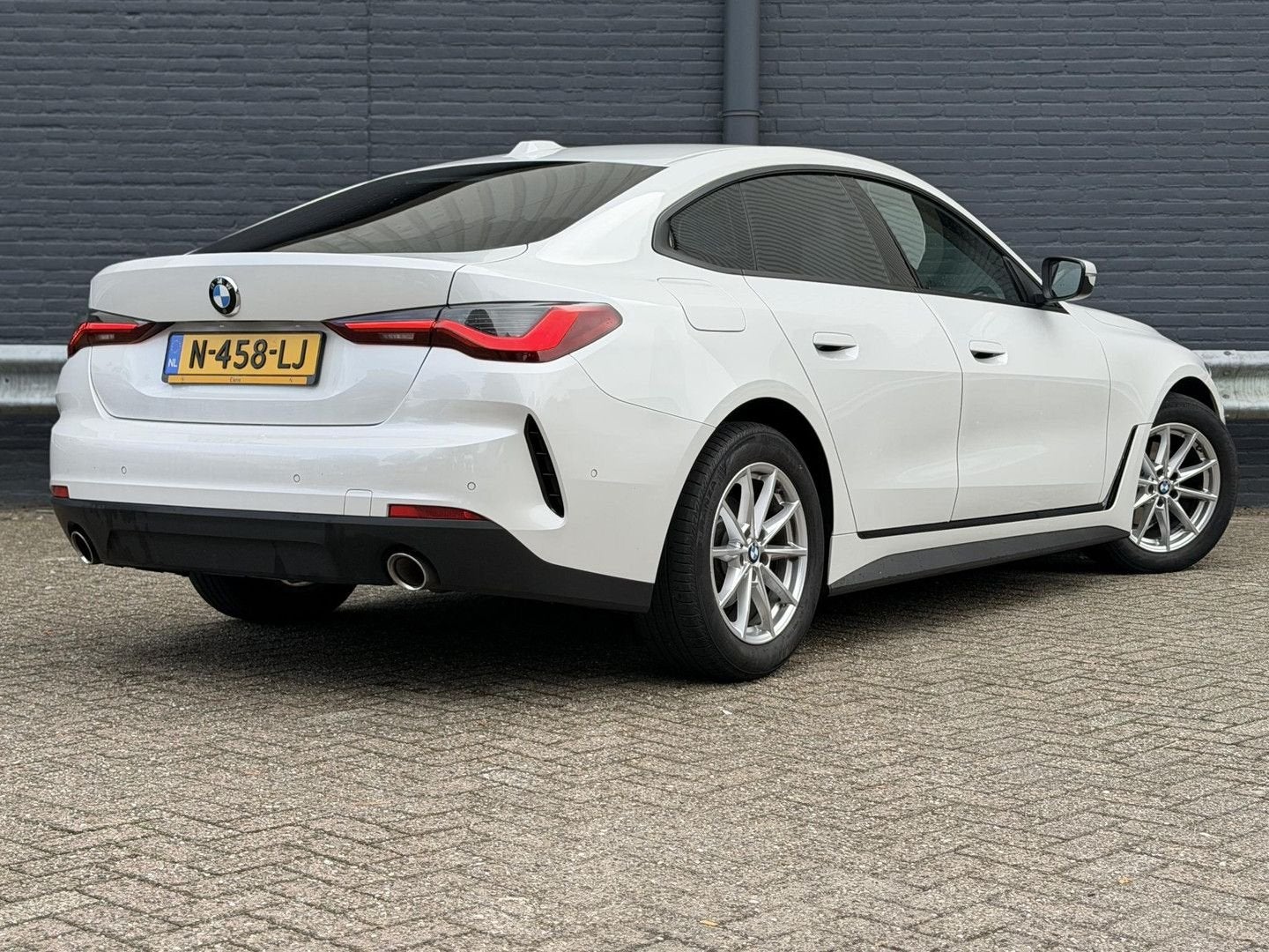 BMW 420 Gran Coupé 4-serie 420i Business Edition Plus | € 18, Auto's, Automaat, Wit, Cruise Control, Coupé