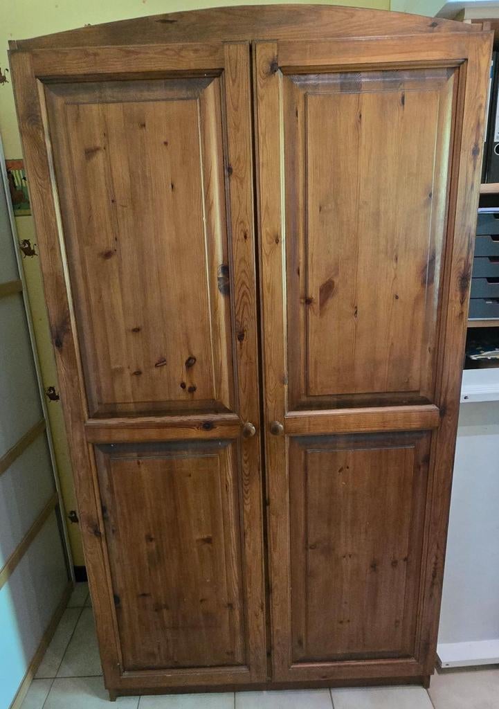 Garde robe 2 portes en pin massif., 70 à 120 cm, Enlèvement, Utilisé, 40 à 80 cm